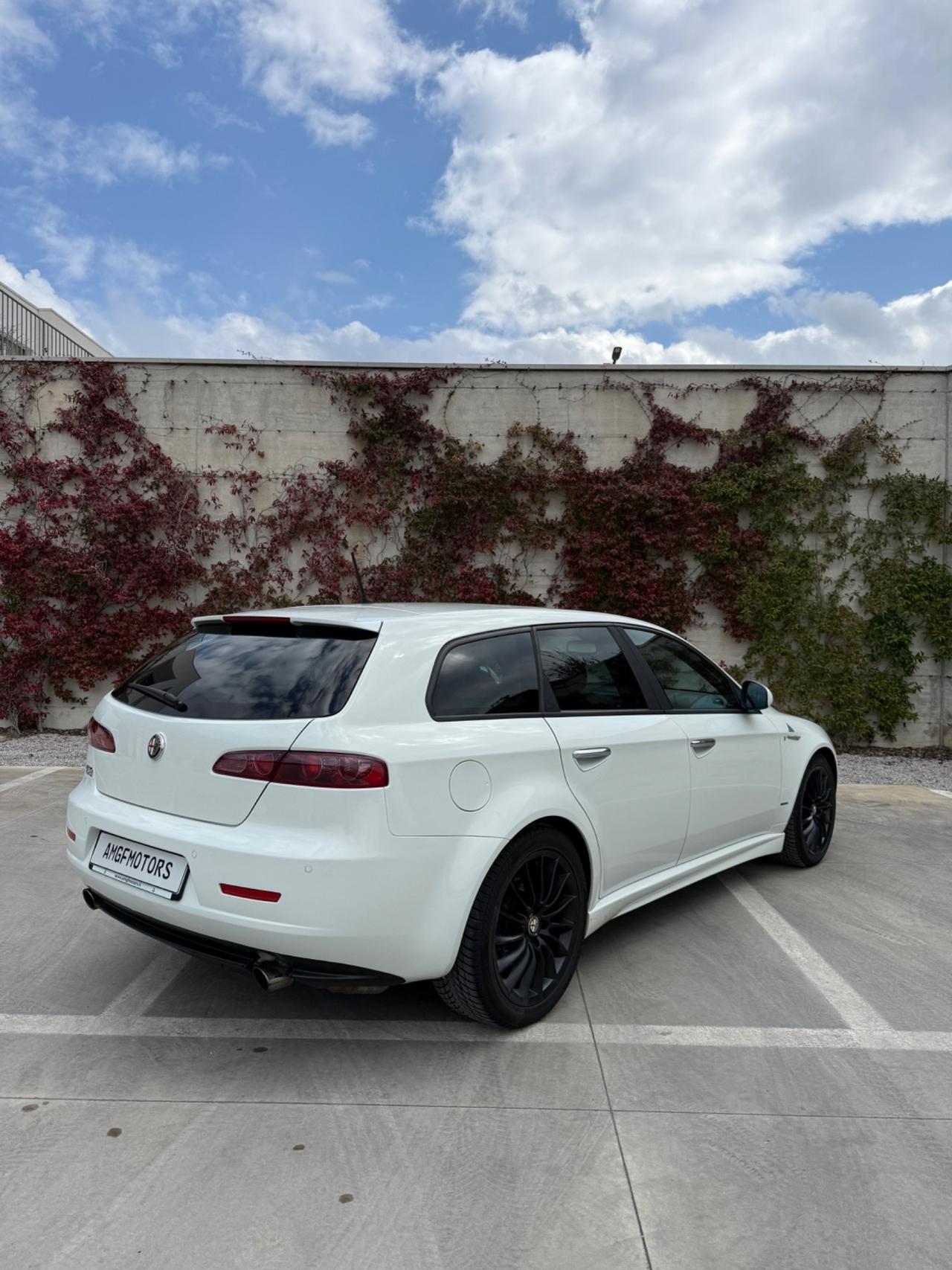 Alfa Romeo 159 Turismo internazionale 1750 TBI