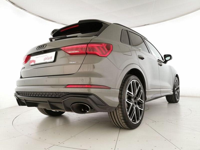 Audi Q3 RS 2.5 quattro s-tronic