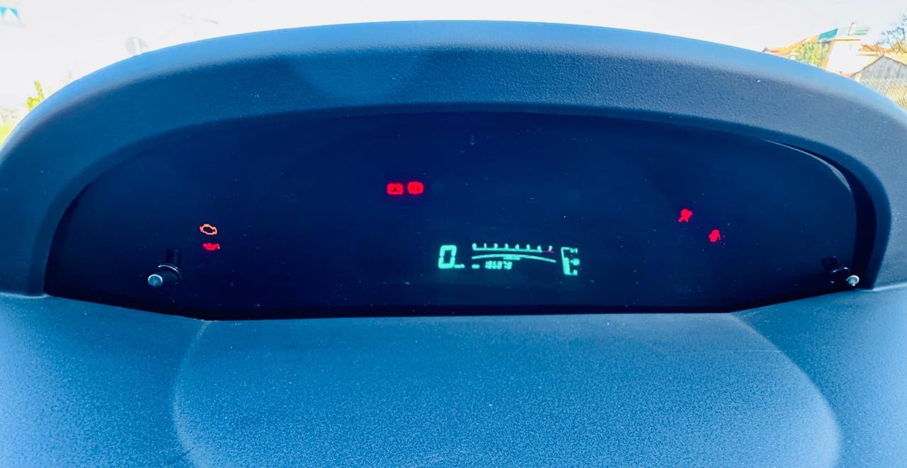 Toyota Yaris 1.3 5 porte Navi
