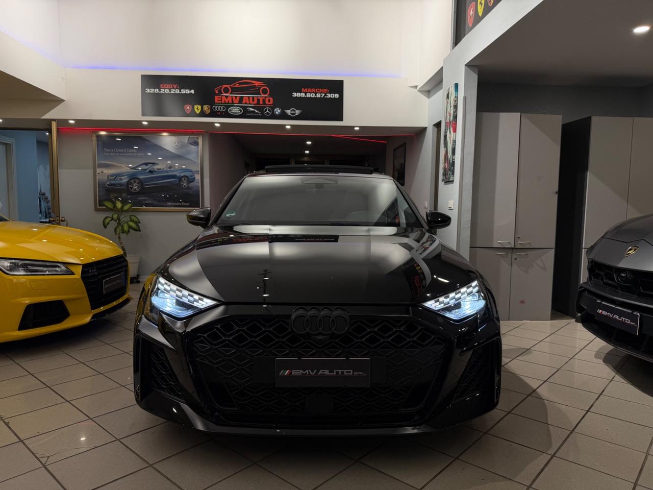 Audi RS3 total black full optional tetto apribile prezzo fisso no vincoli