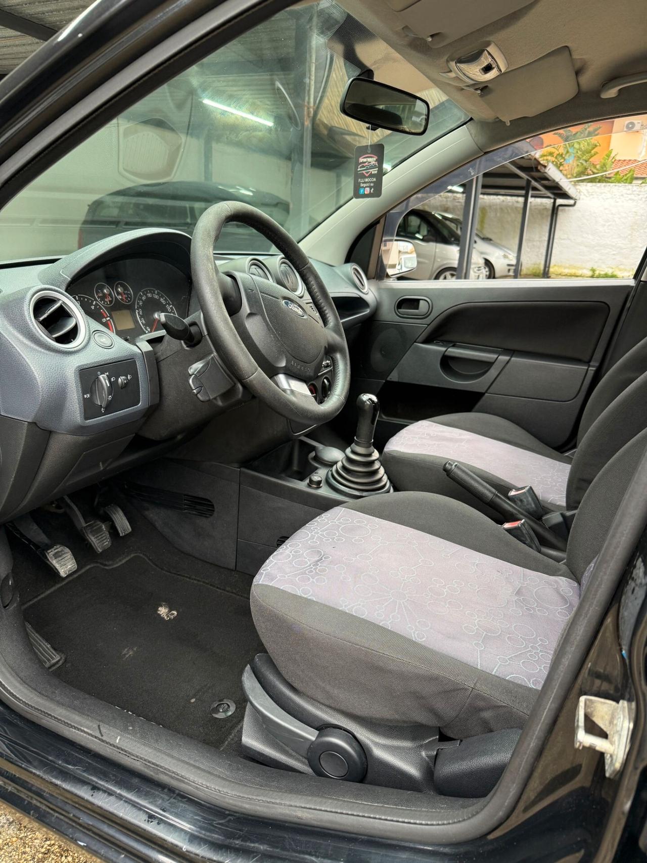 Ford Fiesta 1.4 TDCi 5p. Ghia