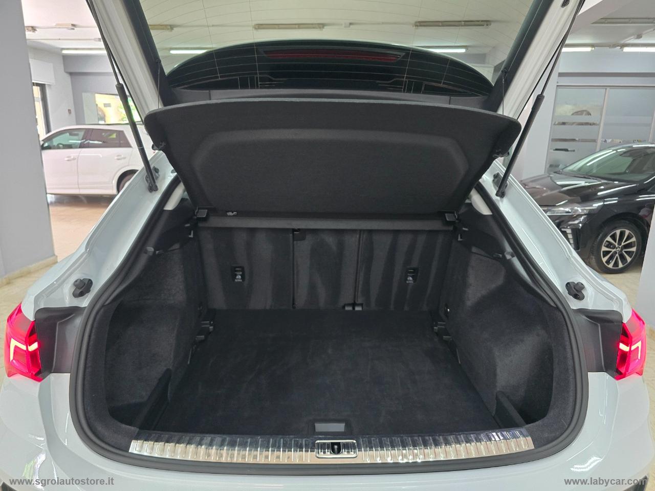 AUDI Q3 SPB 35 TDI S tronic S-LINE