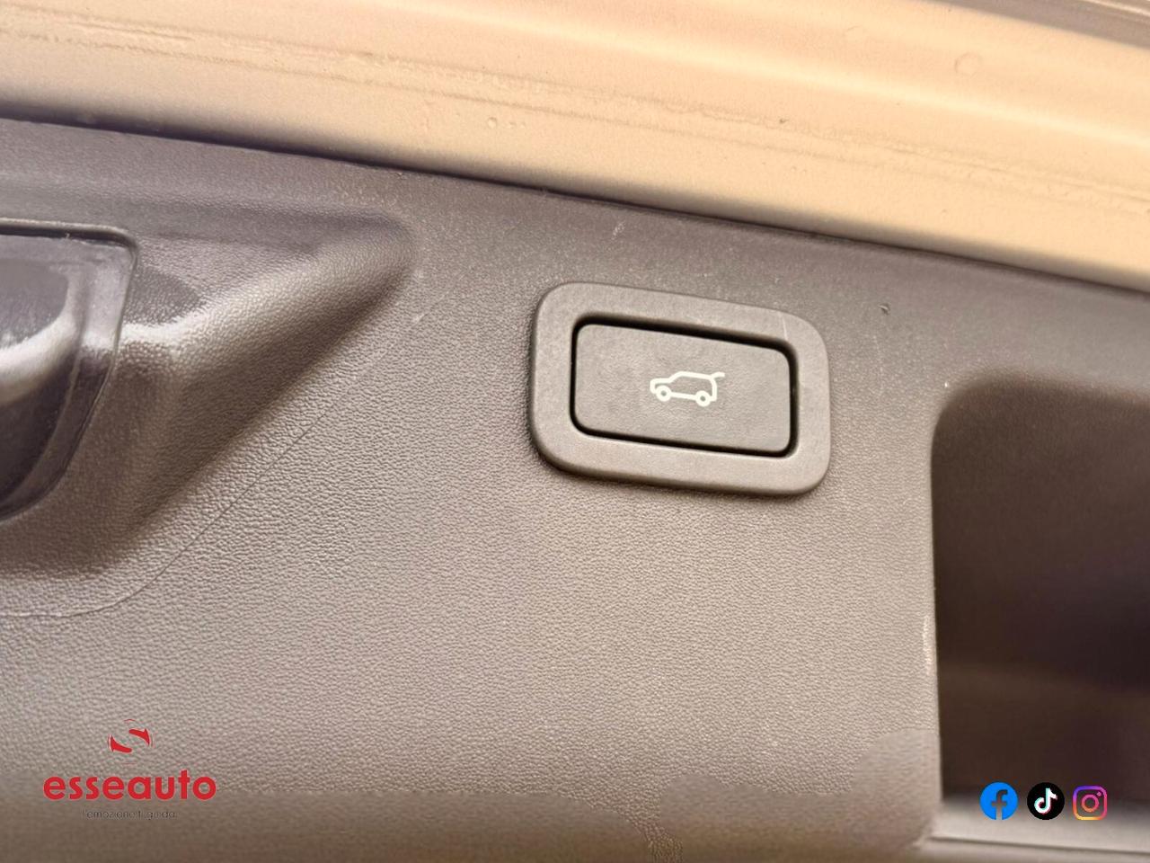 Land Rover Discovery Sport 2.0 TD4 150 CV HSE Luxury