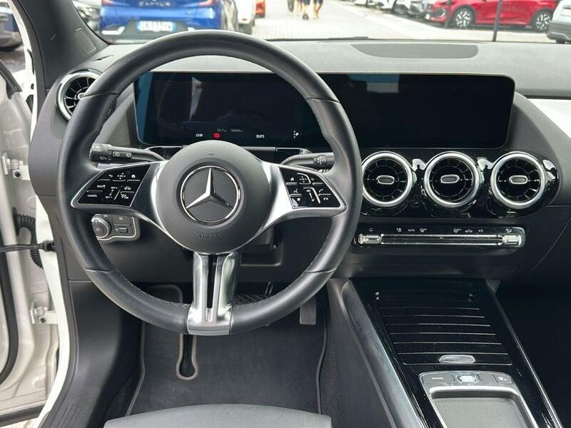 Mercedes-Benz GLA GLA 180 d Progressive Advanced NIGHT-PACK