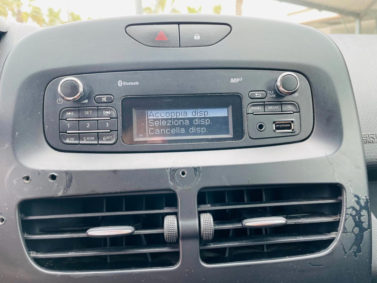 Renault Clio dCi 8V 75CV Start&Stop 5 porte N1 2 POSTI