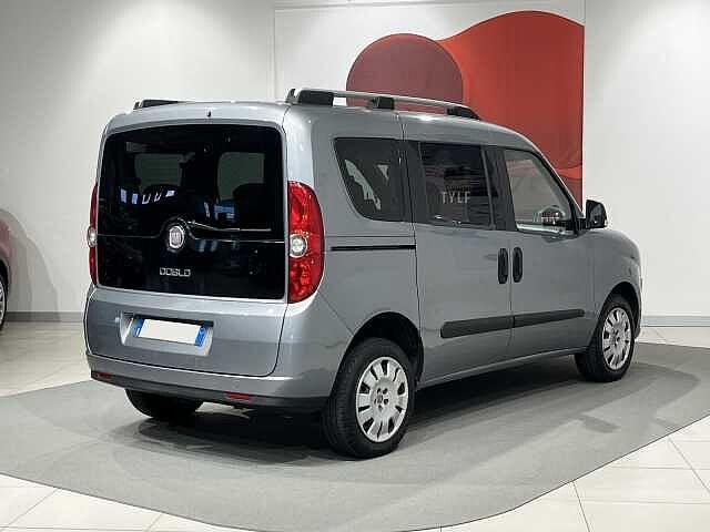 Fiat Doblò 1.4 16V Active 7 posti