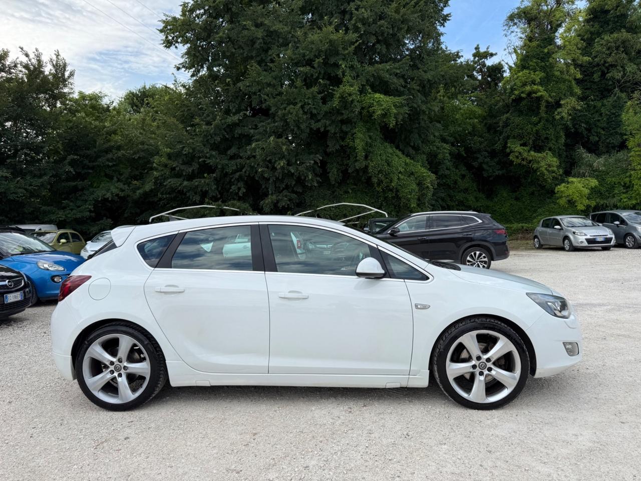 Opel Astra 1.7 CDTI 110CV UNICO SPORT OPC