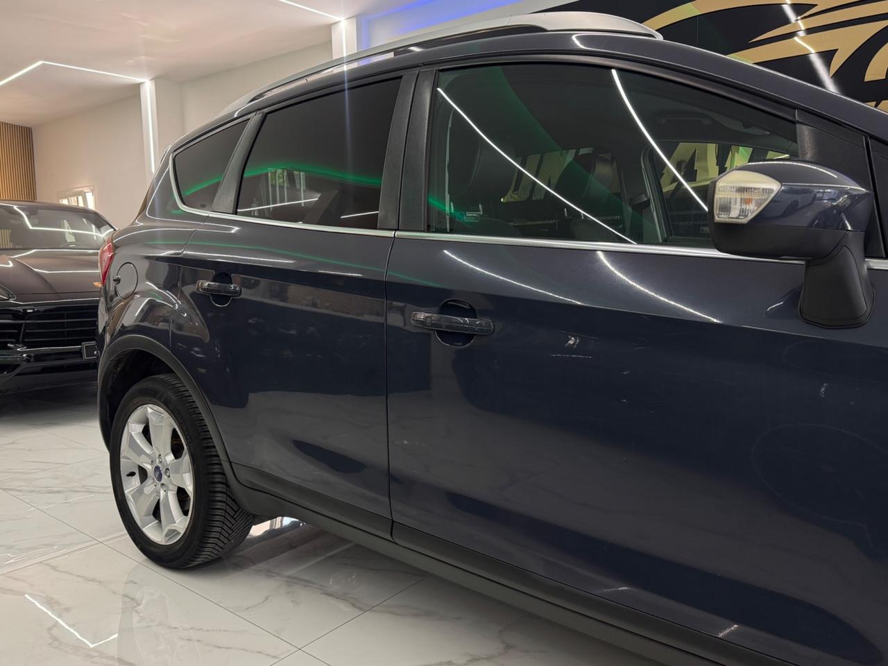 Ford Kuga 2.0 4WD Autom. Titanium Full Opt