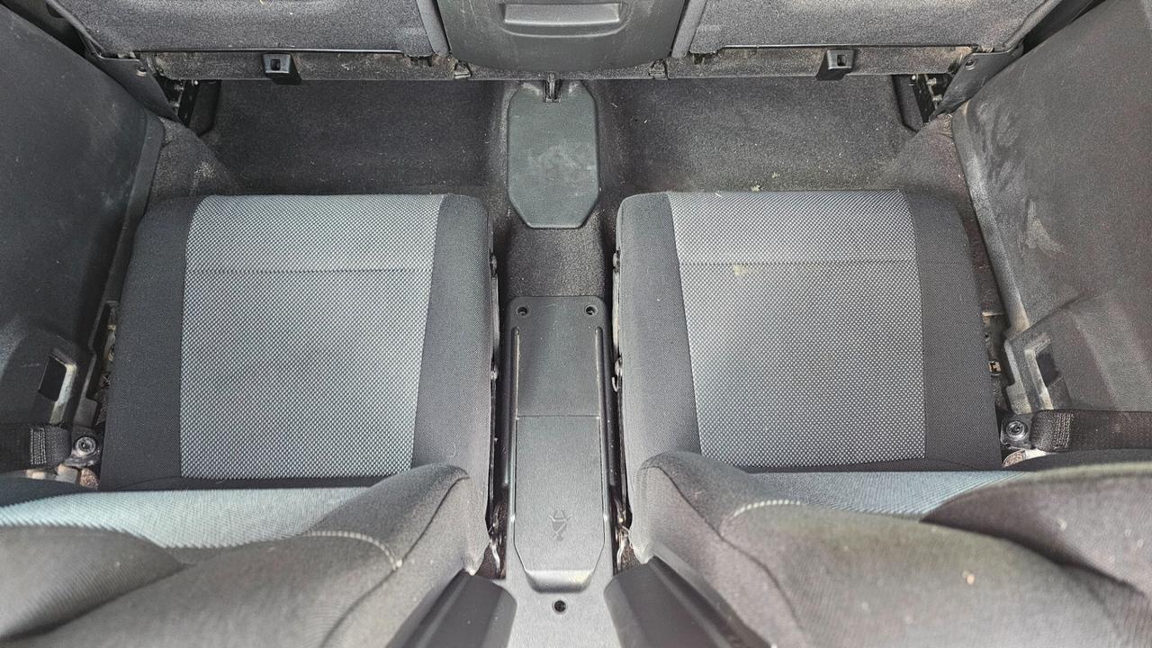 Opel Zafira 1.6 16V ecoM 150CV Turbo Cosmo (110 kw)