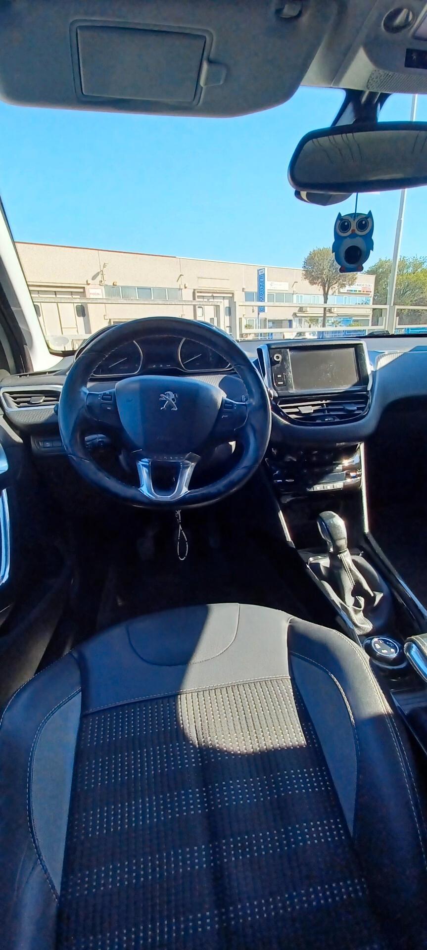 Peugeot 2008 BlueHDi 120 S&S Allure