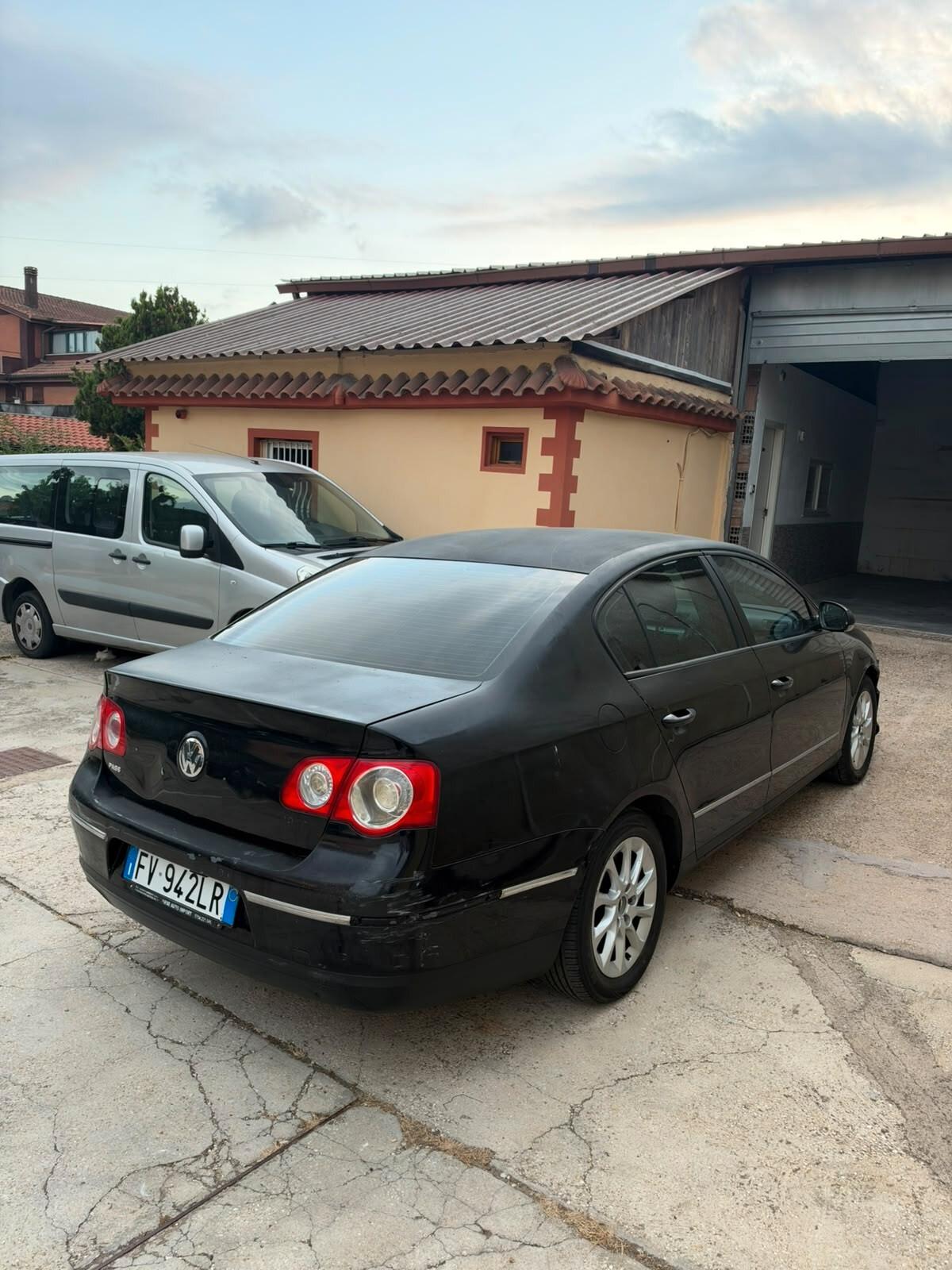 Volkswagen Passat 2.0 16V TDI Sportline 140 cv, MARCIANTE, MOTORE SOSTITUITO, OK NEOPATENTATI, CARROZZERIA COME DA FOTO