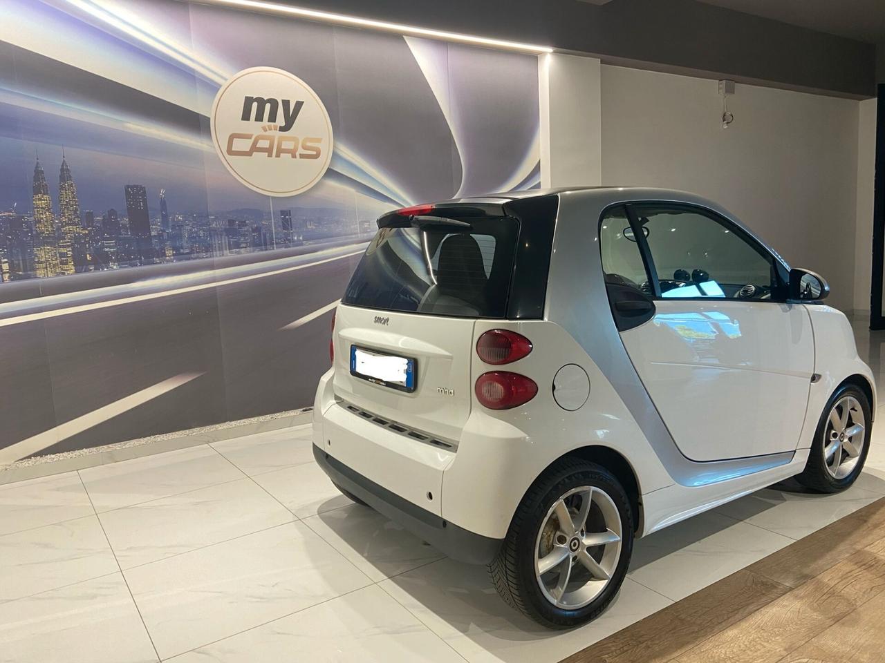Smart ForTwo 1000 52 kW MHD coupé pure