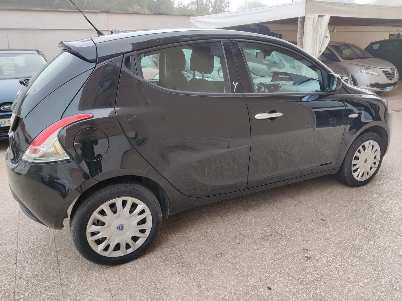 Lancia Ypsilon 1.3 MJT