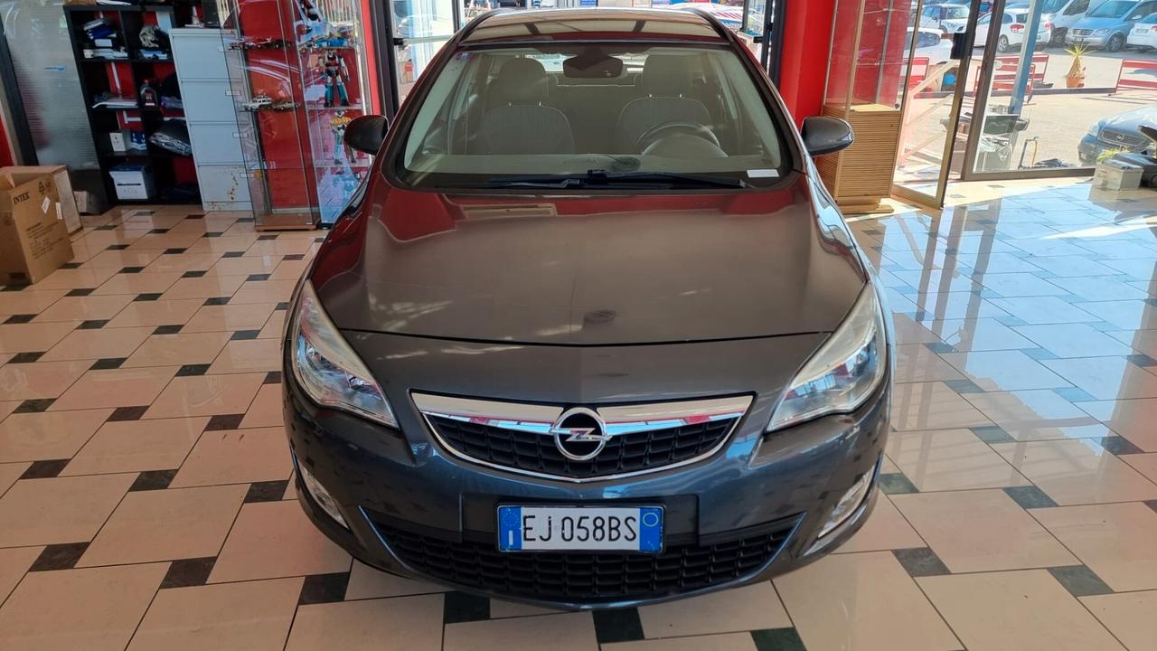 Opel Astra 1.7 CDTI 110CV Sports Tourer Cosmo
