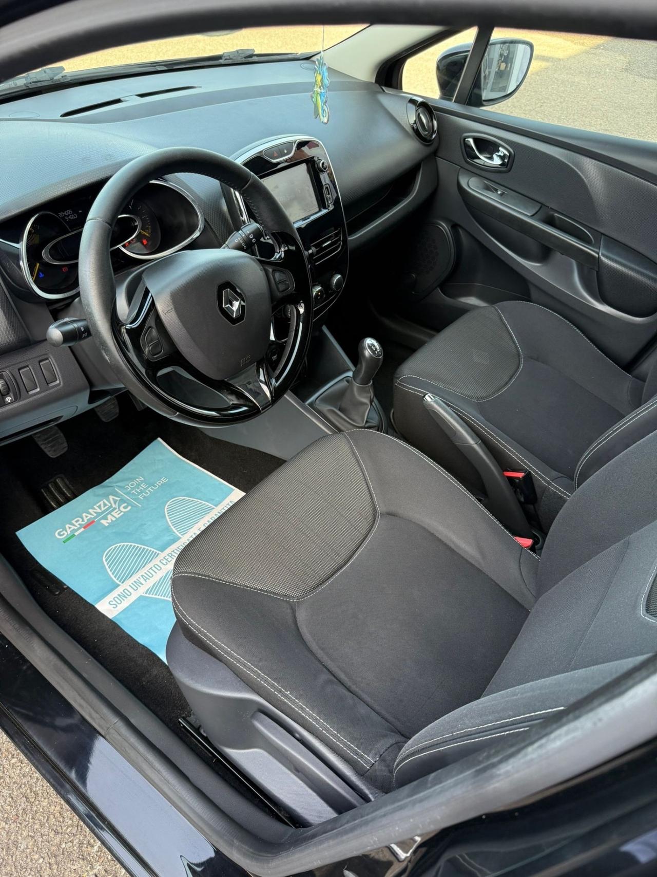 Renault New Clio 1.5 - NEOPATENTATI- UNICO PROPRIETARIO