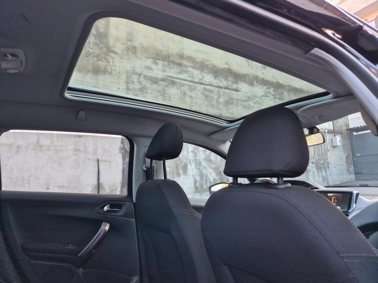 Peugeot 2008 SUPER FULL PERFETTA 1.2 BENZ 2015