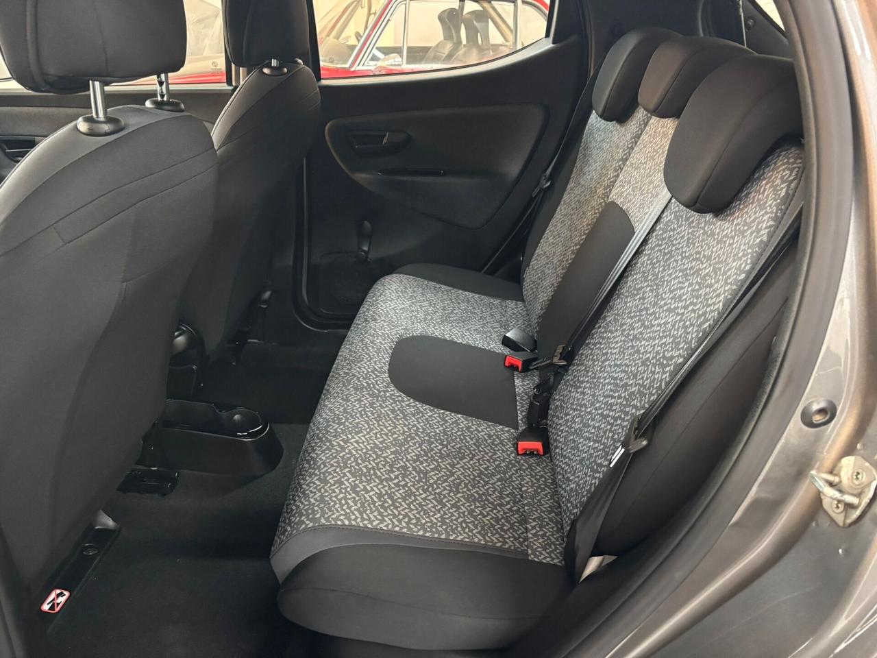 Lancia Ypsilon 1.0 FireFly 5 porte S&S Hybrid Silver Plus