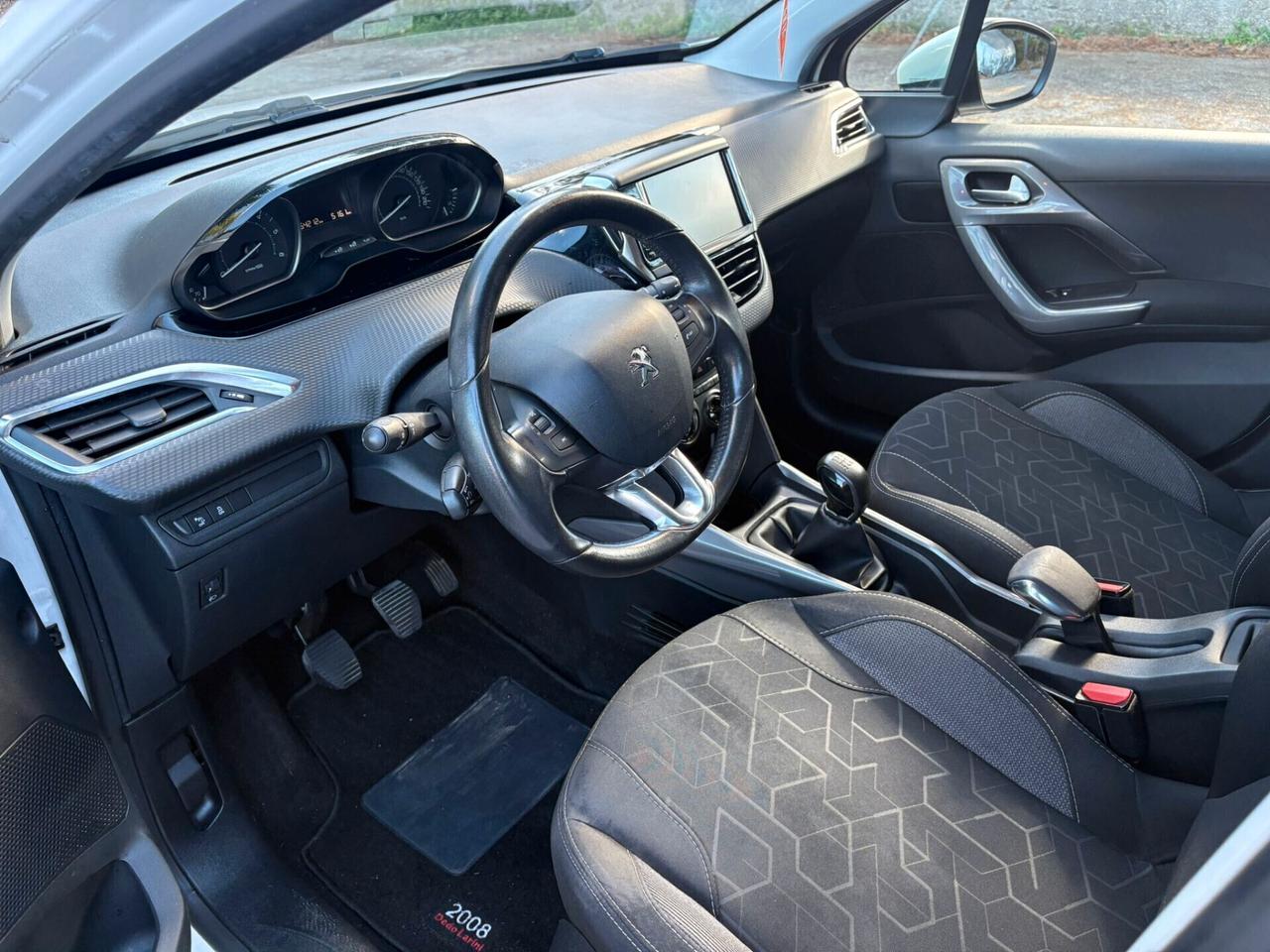 PEUGEOT 2008 1.6 HDi Active - 2017
