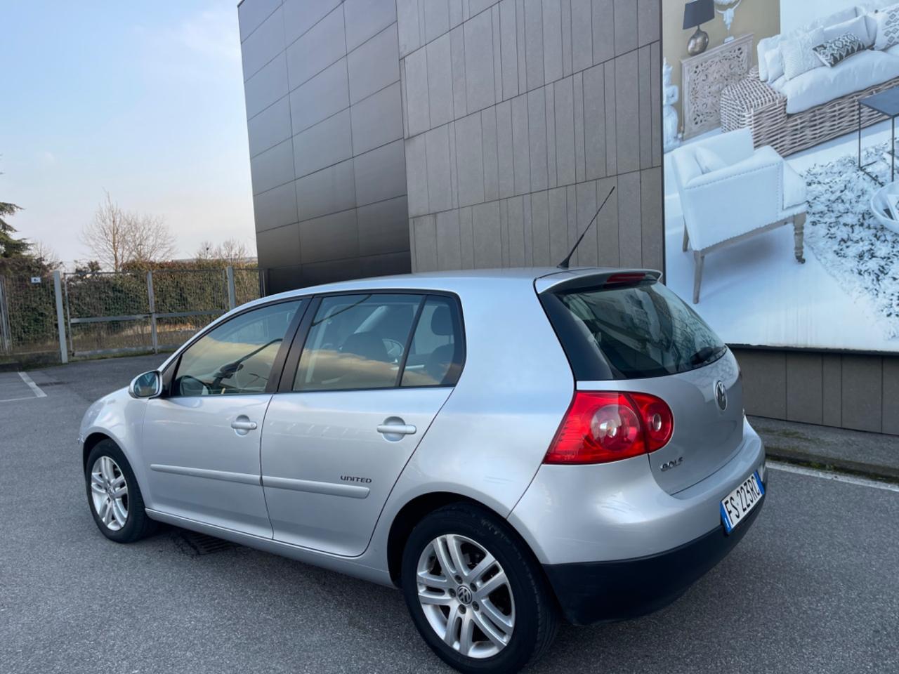 Volkswagen Golf 1.9 TDI DPF 5p. United