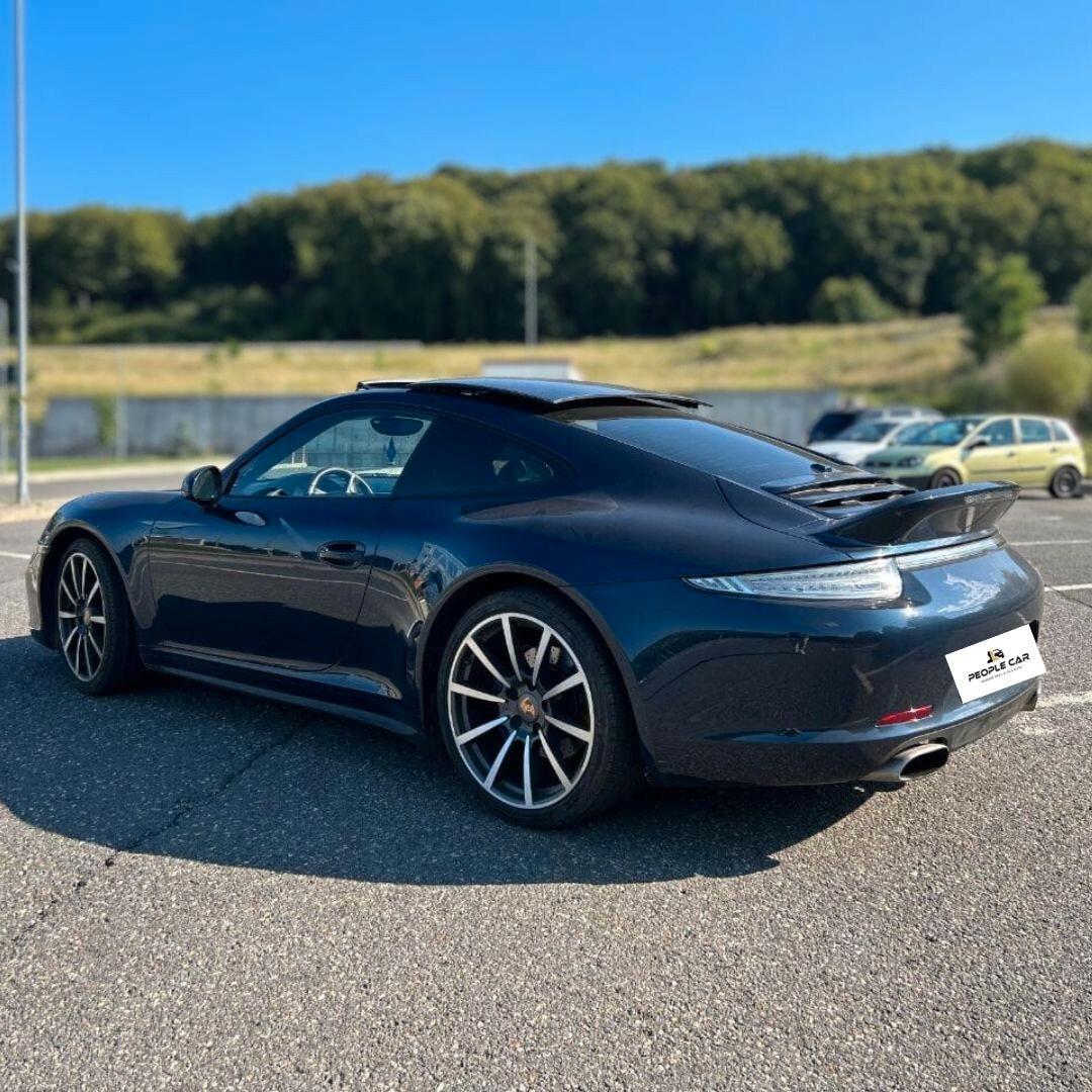 Porsche 911 3.4 Carrera 4 Coupé