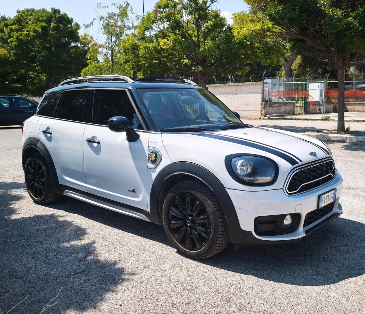 Mini Cooper S Countryman 1.5 Hype ALL4 136cv più 80 cv elettrico
