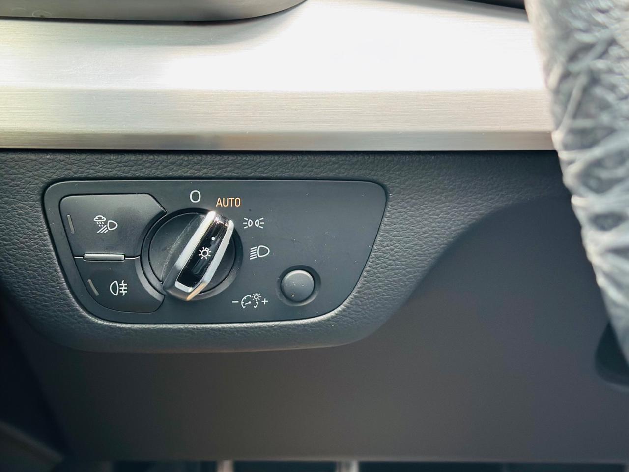 Audi Q5 2.0 TDI 190CV quattro Stronic S-LINE