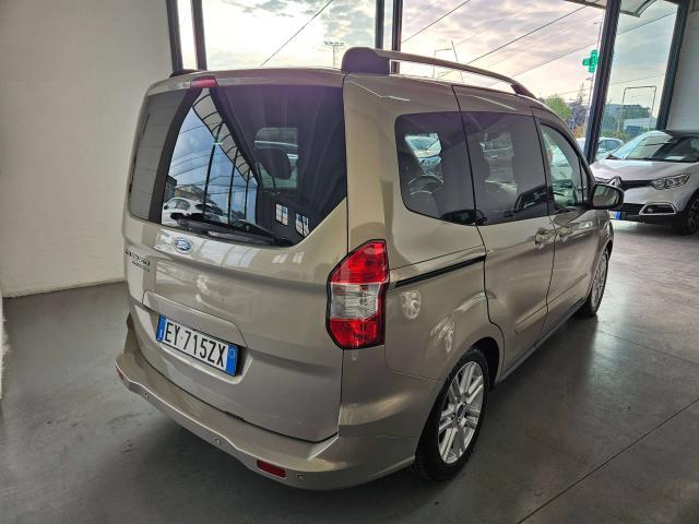 Ford Tourneo Courier 1.6 TDCI 95 CV TITANIUM