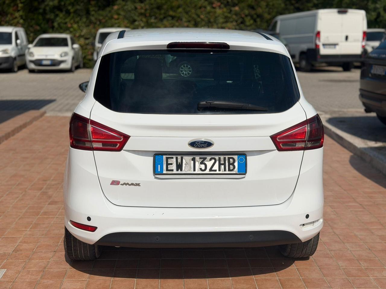 Ford B-Max 1.6 TDCi 95 CV Business Titanium