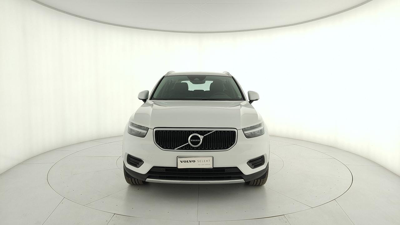 VOLVO XC40 2.0 b4 Momentum awd auto my21
