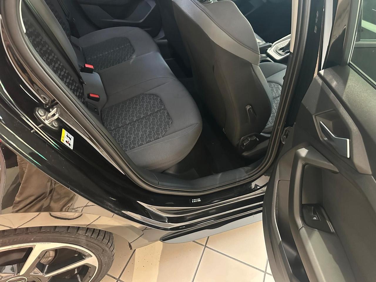 Audi A1 Sportback 30 1.0 tfsi Identity Black s-tronic