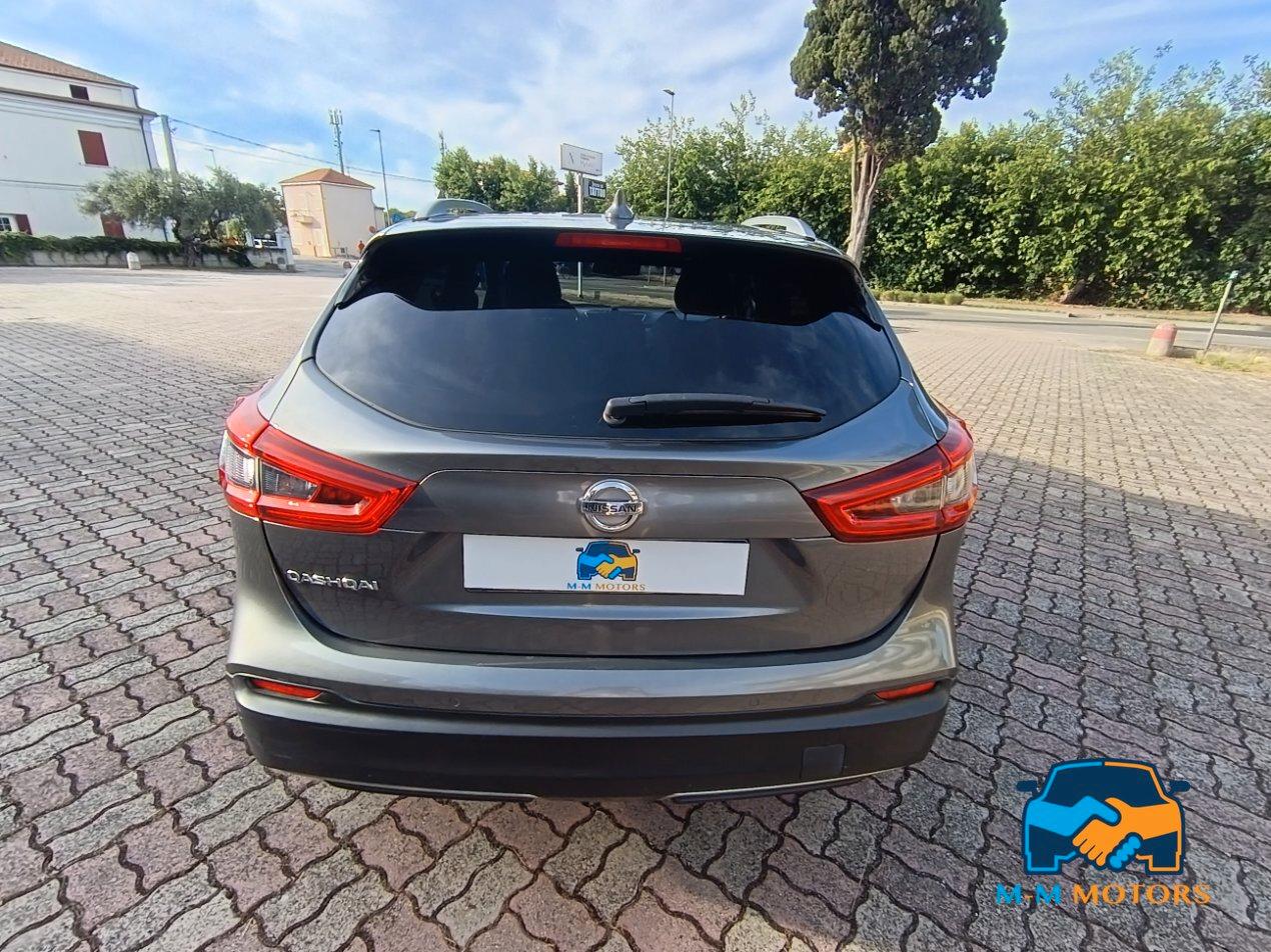 Nissan Qashqai 1.6 dci Tekna 2wd 130cv E6 IVA ESPOSTA
