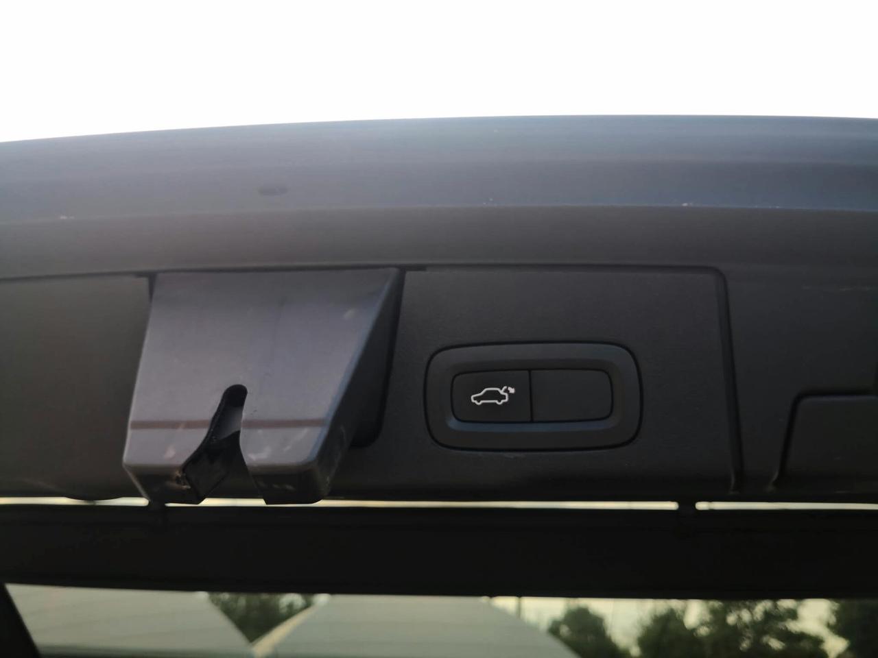 Volvo XC60 B4 (d) AWD Geartronic Inscription