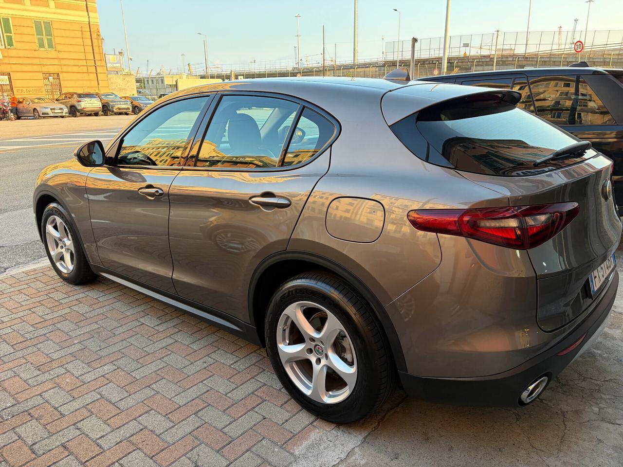 Alfa Romeo Stelvio 2.2 Turbodiesel 180 CV AT8 Q4 Super