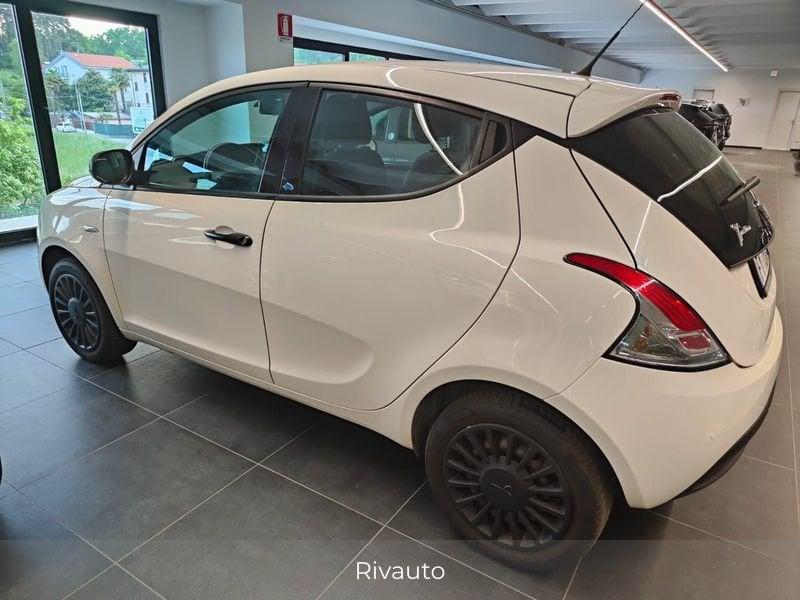 Lancia Ypsilon 1.2 69cv Elefantino