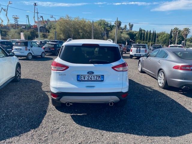 Ford Kuga 2.0 TDCI 163 CV 4WD Powershift Titanium