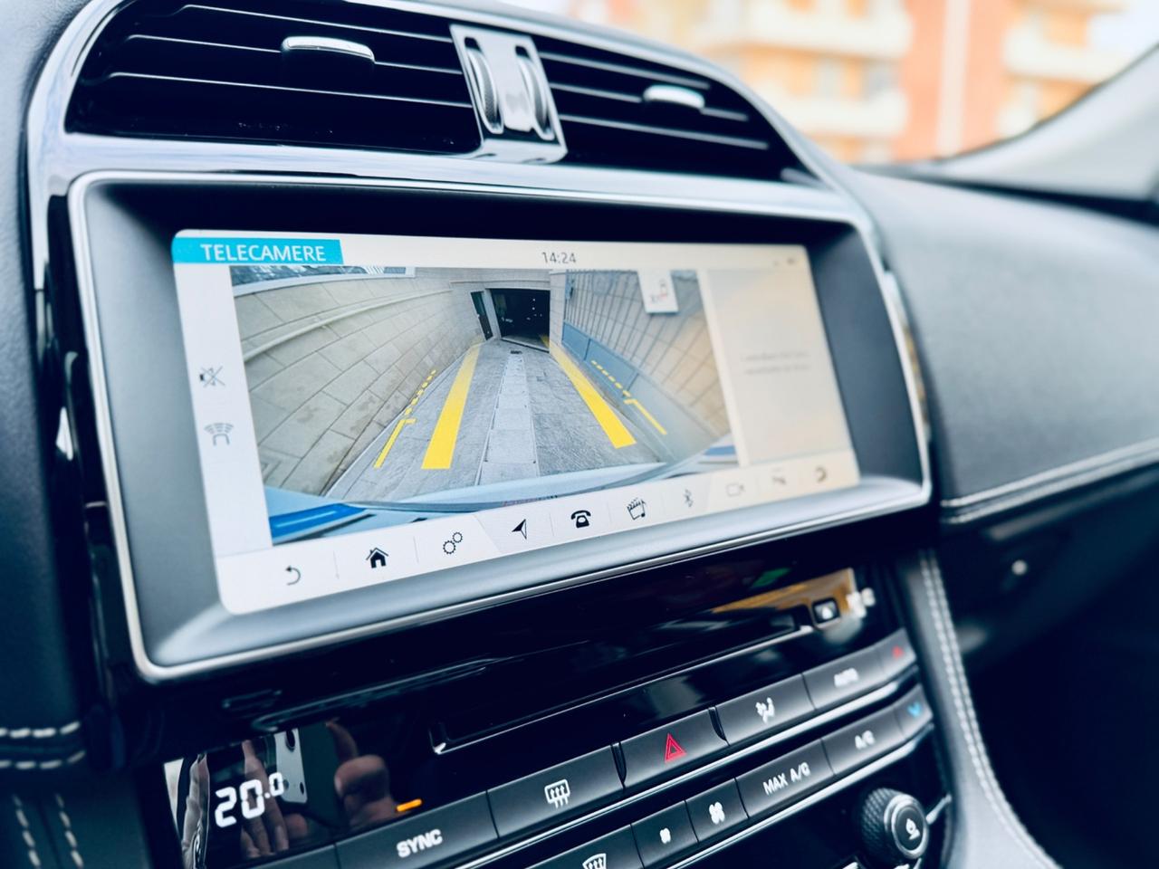 Jaguar F-Pace 2.0 D 180 CV AWD aut. R-Sport