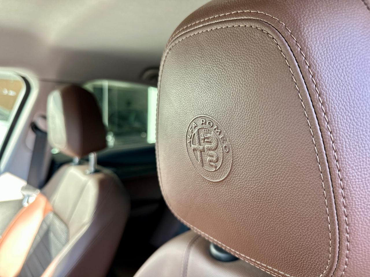 Alfa Romeo Stelvio 2.2 Turbodiesel 210 CV AT8 Q4 Super