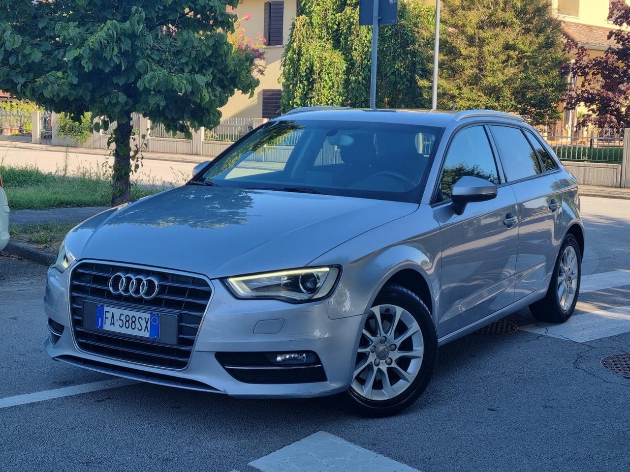 Audi A3 Sedan 1.6 TDI clean diesel Ambition
