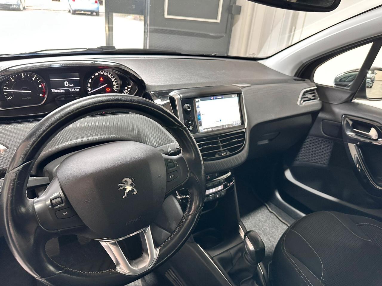 Peugeot 208 BlueHDi Allure - FULL – DA VETRINA – LED – NAVI