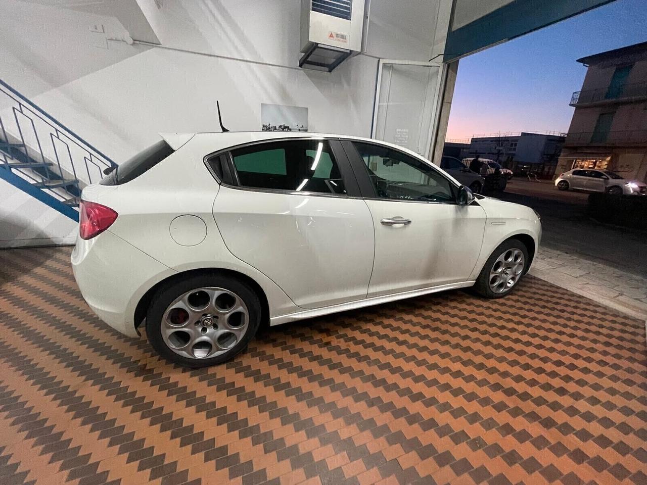 Alfa Romeo Giulietta 1.4 Turbo MultiAir TCT Exclusive