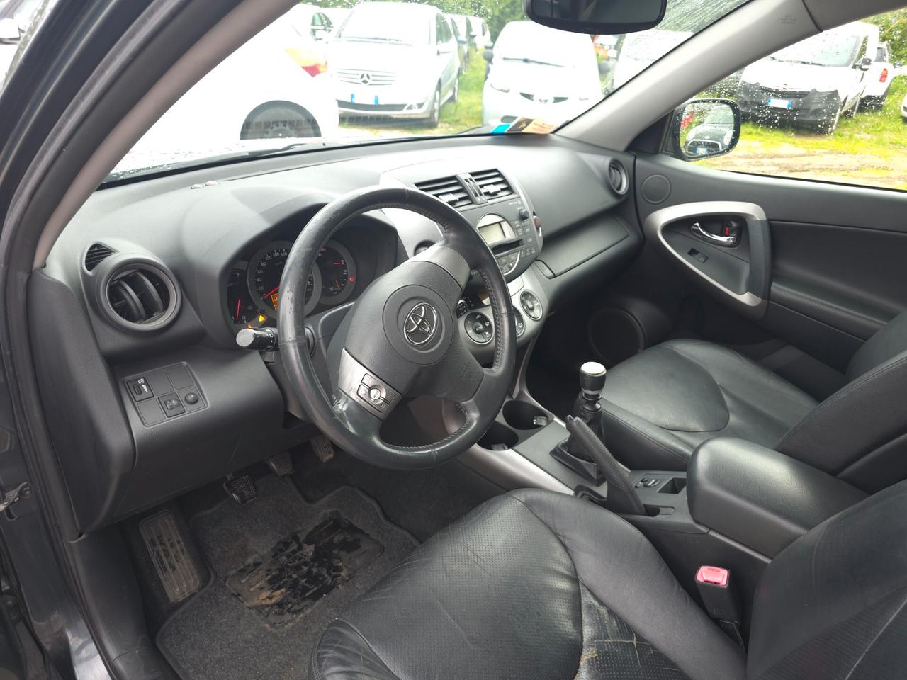 Toyota RAV 4 RAV4 2.2 D-4D 177 CV Luxury