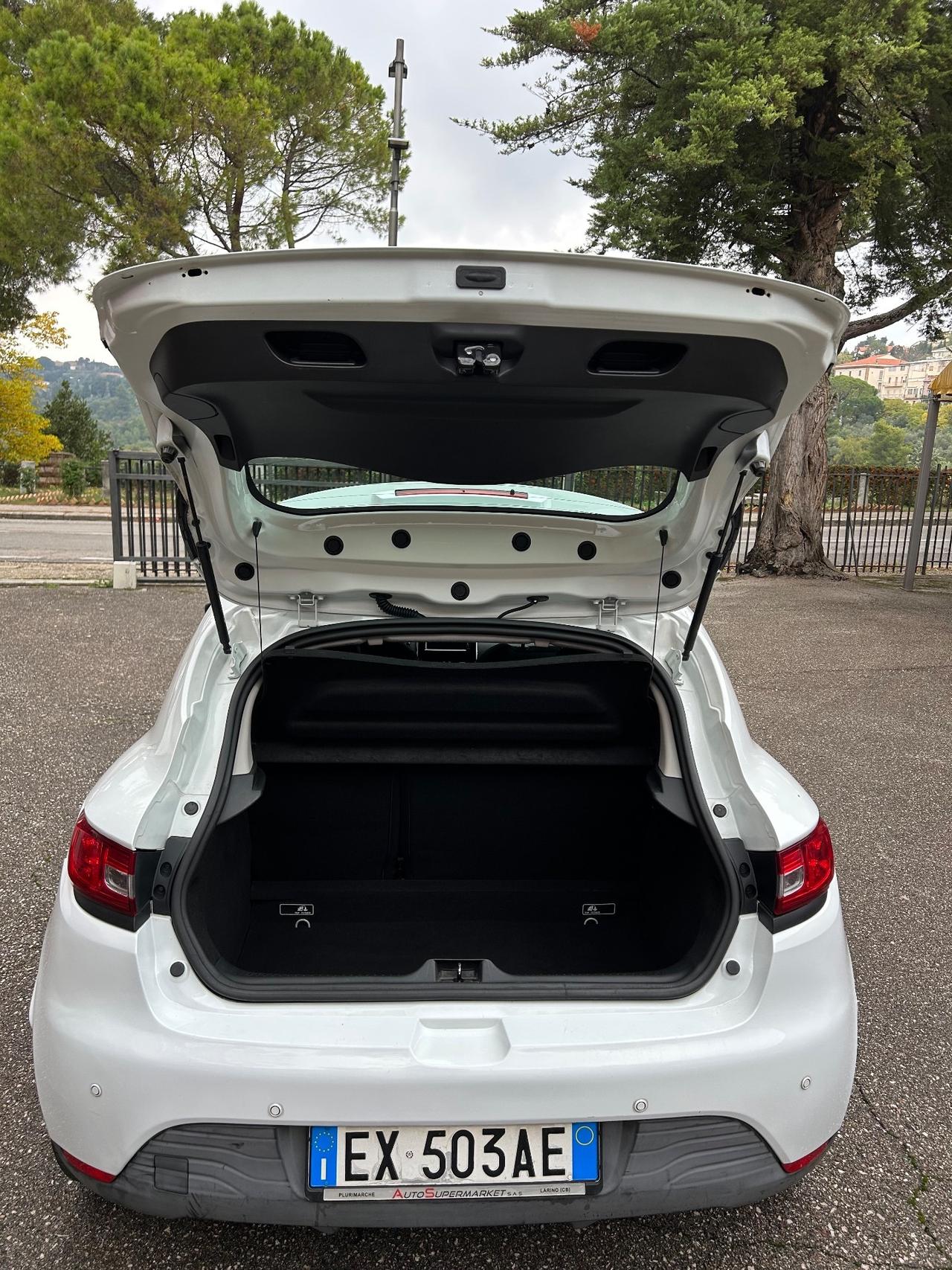Renault Clio 1.5 dCi 8V 90CV Start&Stop 83gr 5 porte EcoBusiness