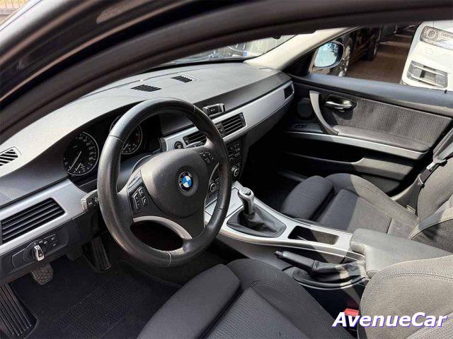 BMW 320 d BERLINA ATTIVA XENO CERCHI 17'' SEDILI SPORTIVI