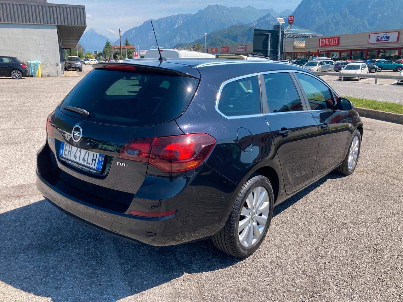 Opel Astra 1.7 CDTI 110CV Sports Tourer Cosmo