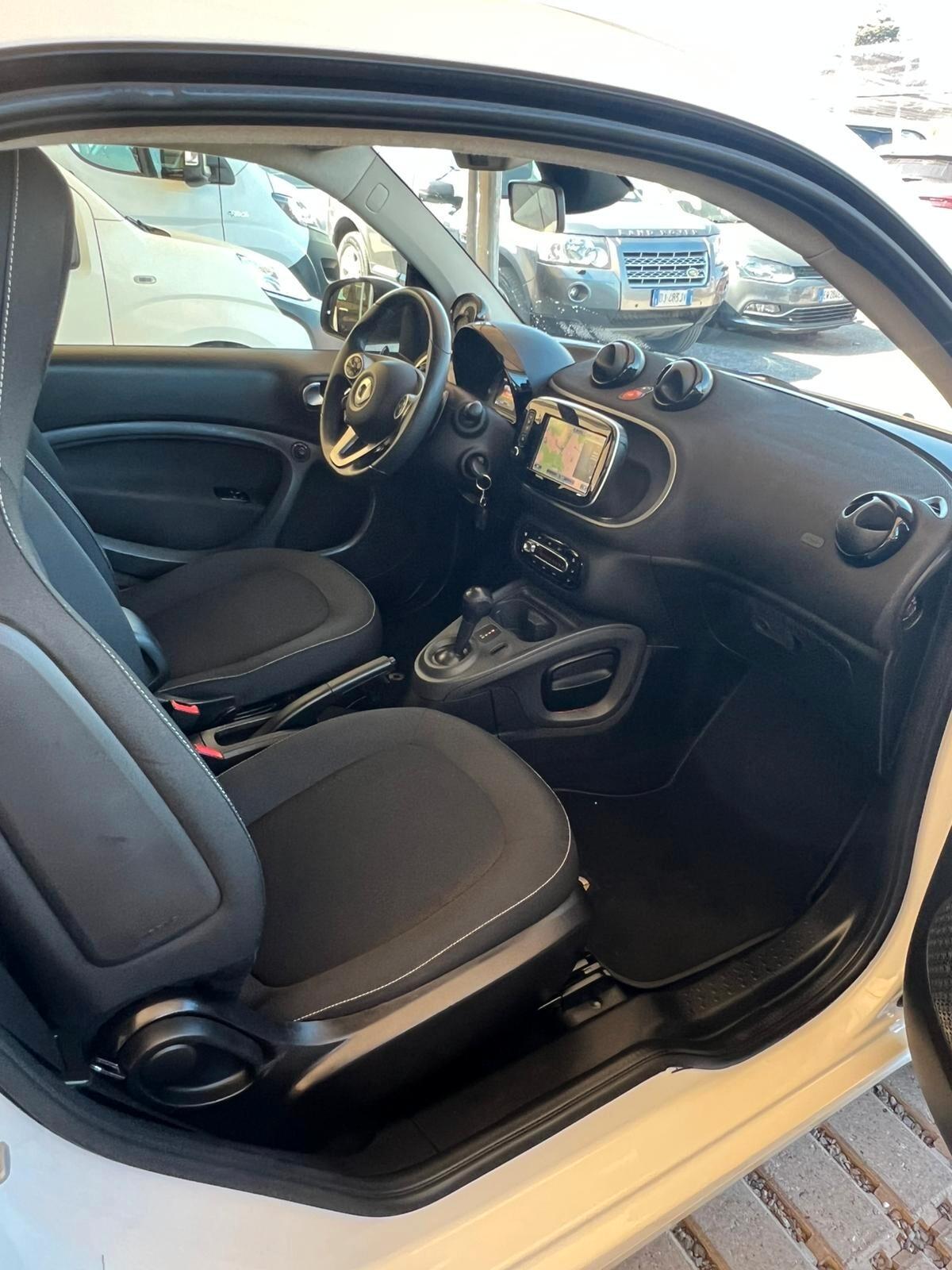 Smart ForTwo 70 1.0 twinamic Passion + TETTO PANORAMICO + NAVIGATORE