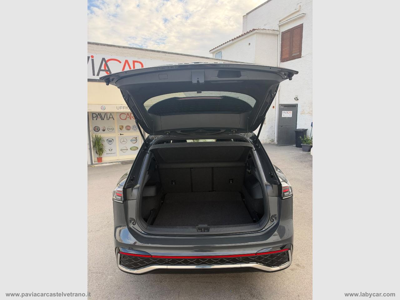 VOLKSWAGEN Tiguan 2.0 TDI 150 CV DSG R-Line