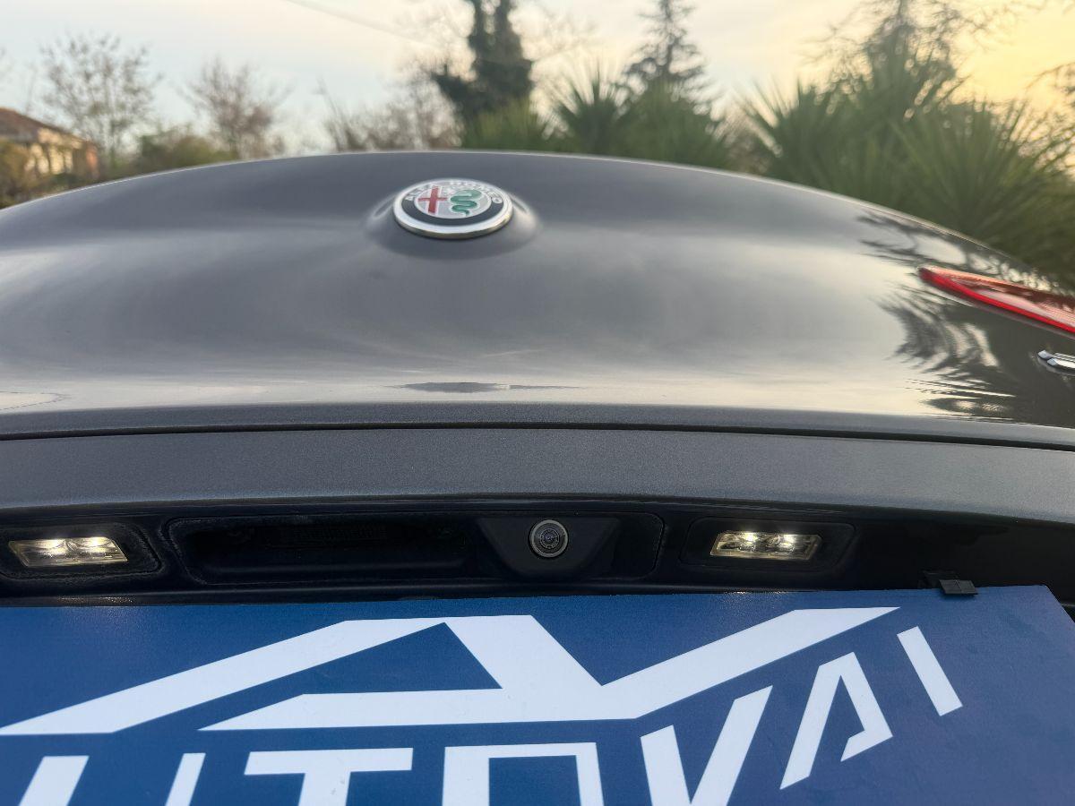 ALFA ROMEO - Stelvio - 2.2 T.diesel 210 CV AT8 Q4 Exec.