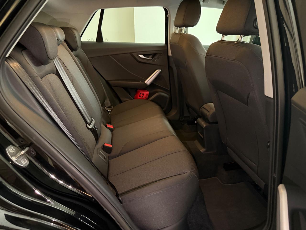 Audi Q2 35 TDI quattro S tronic Business