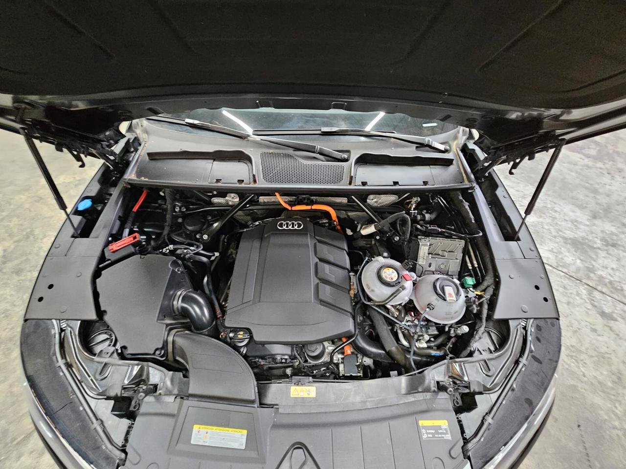 Audi Q5 50 2.0 tfsi e Business quattro 299cv s-tronic