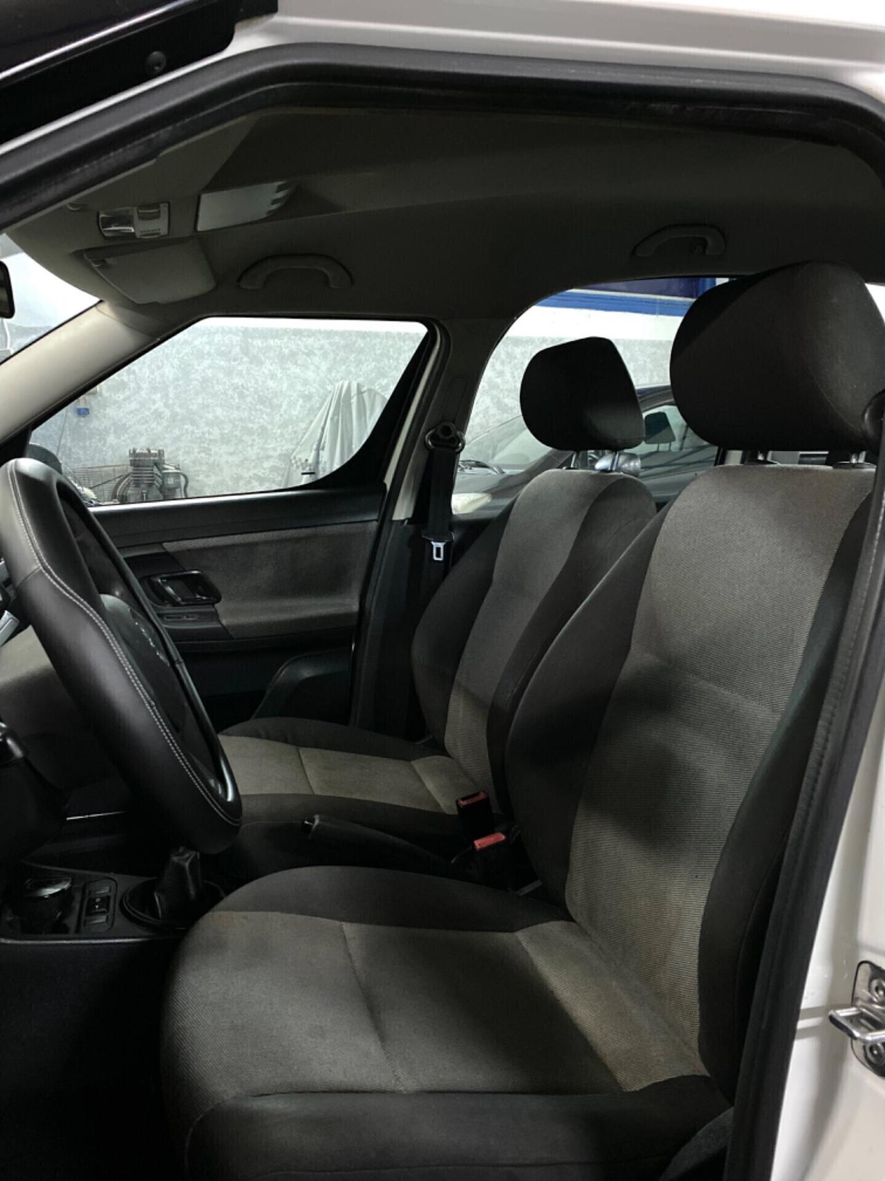 Skoda Roomster 1.2 tdi 75CV Ambition 2014